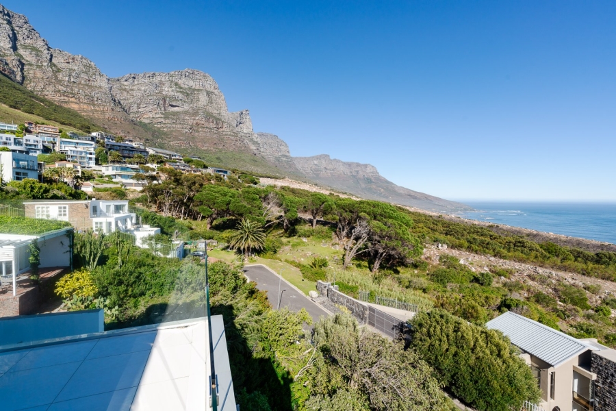 11 Bedroom Property for Sale in Camps Bay Western Cape